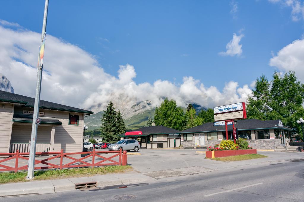 The Drake Inn Canmore Exterior foto