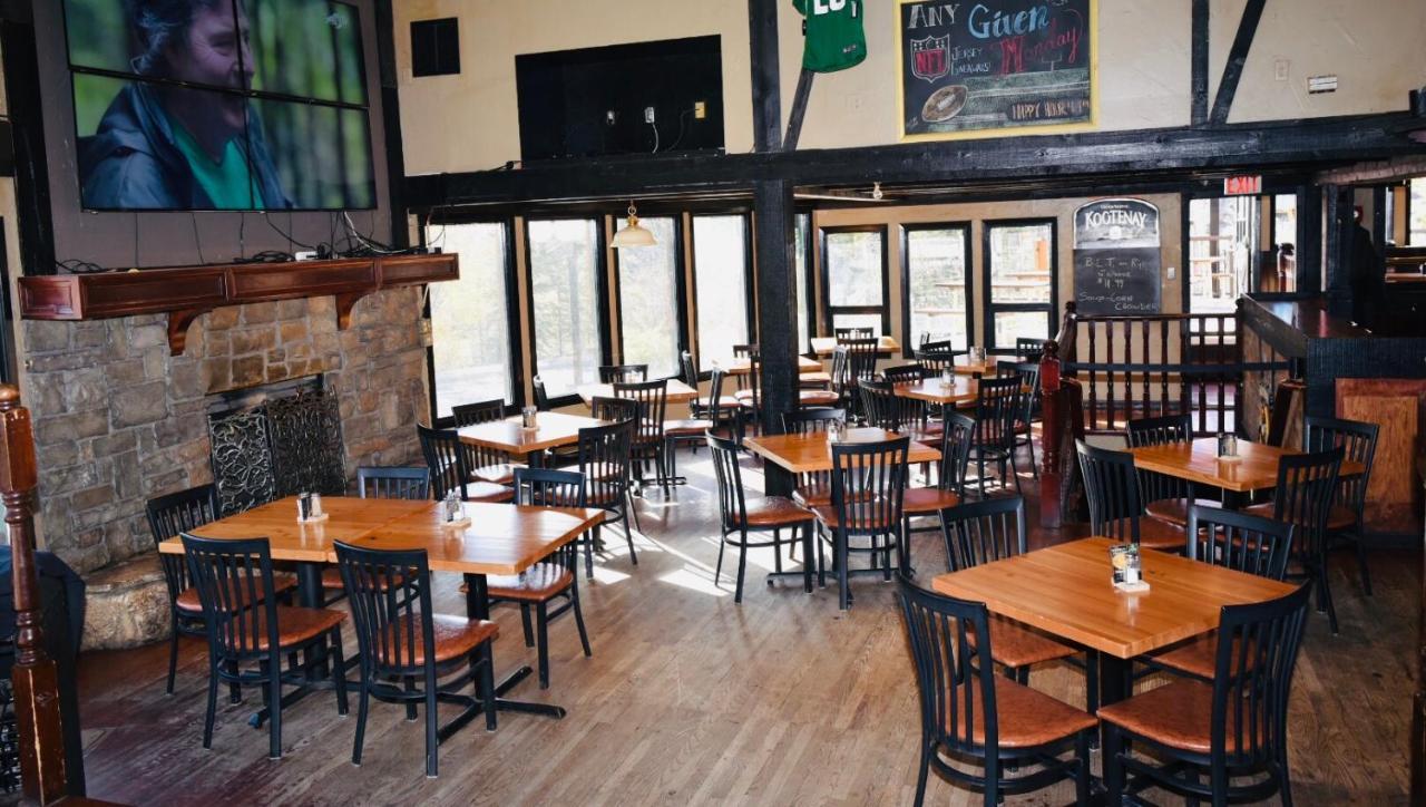 The Drake Inn Canmore Exterior foto